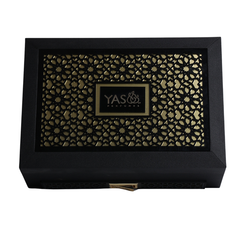 YAS LUXURY COLLECTION  BOX