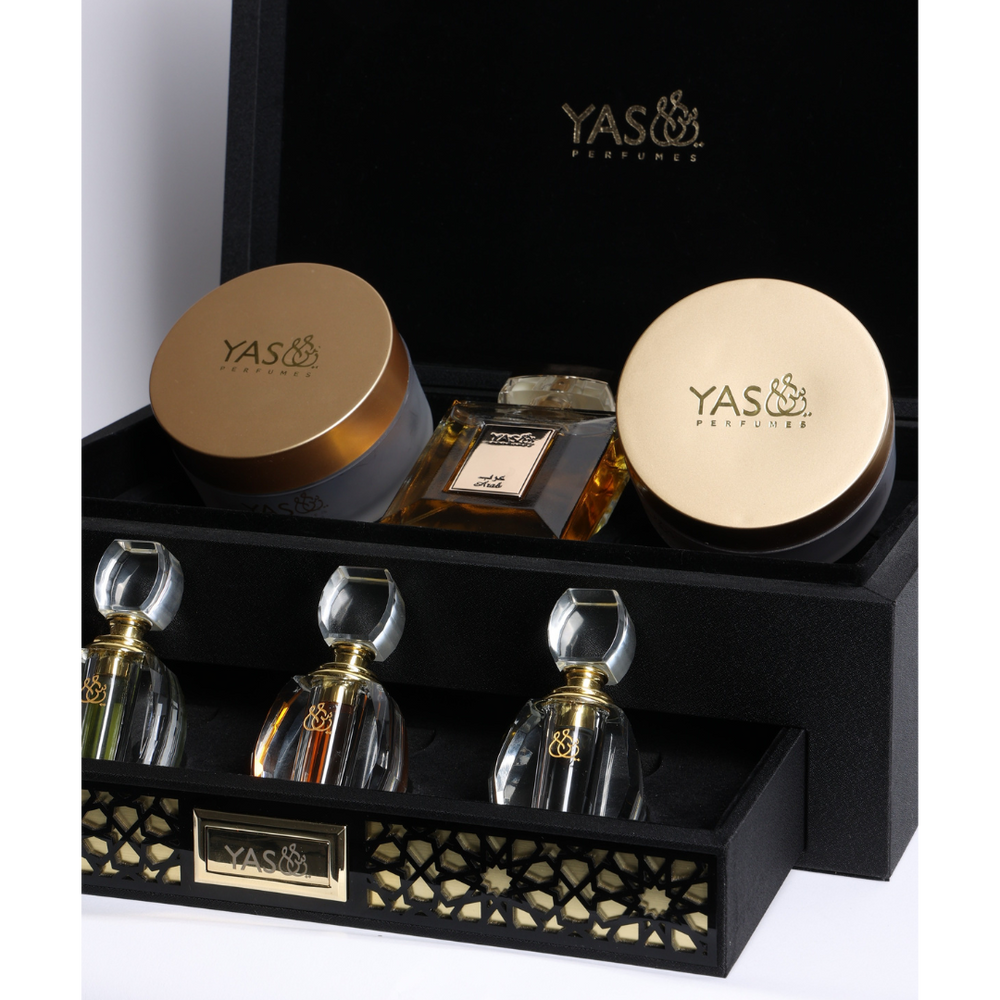 YAS LUXURY COLLECTION  BOX